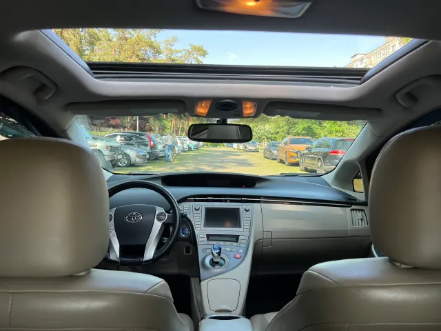 Toyota Prius - фото 5