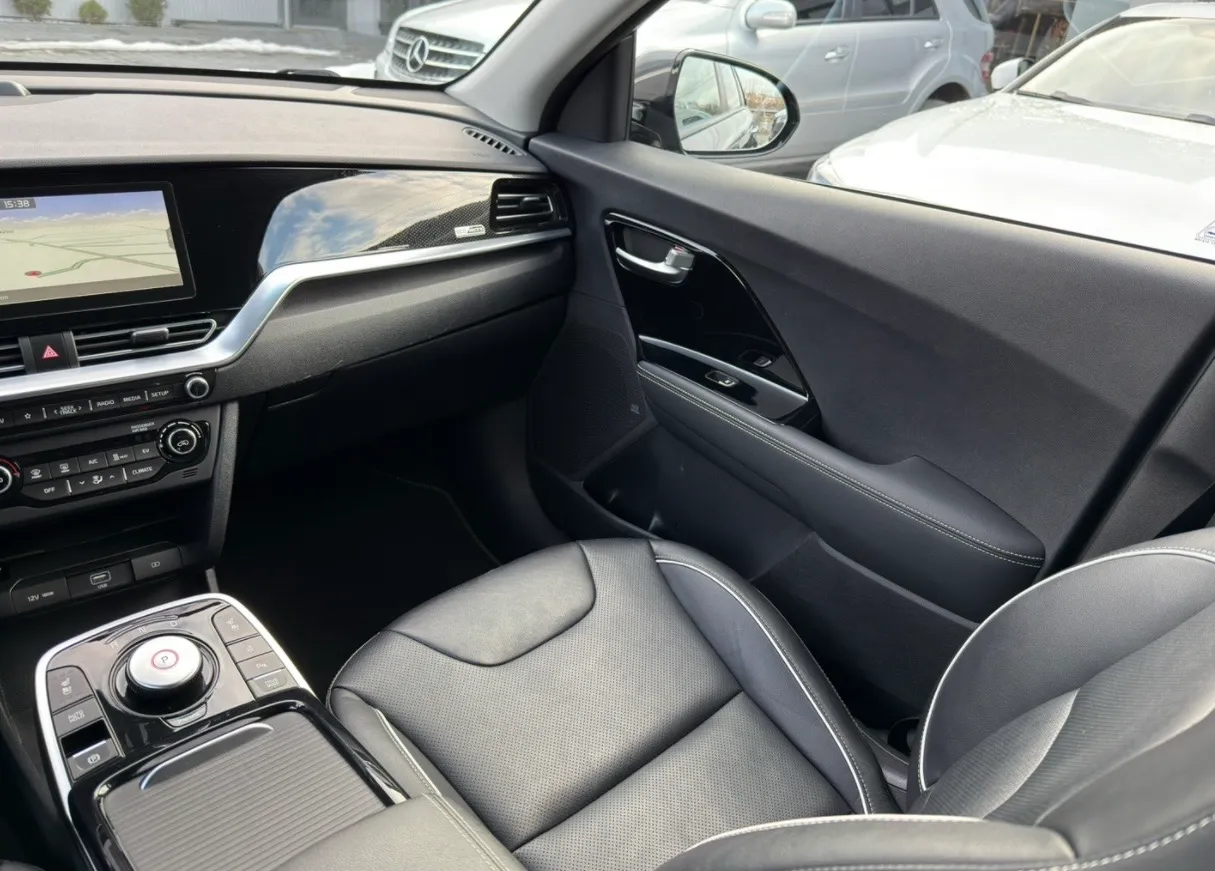 Kia Niro - фото 8