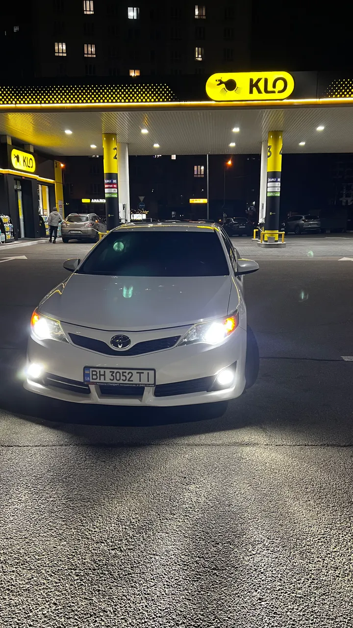 Toyota Camry - фото 6