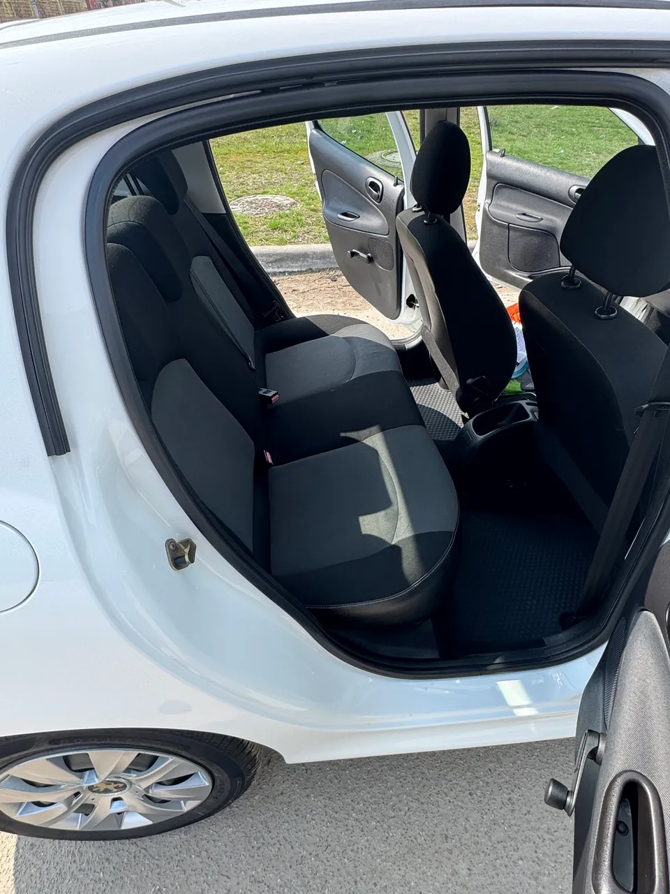 Peugeot 206 - фото 12