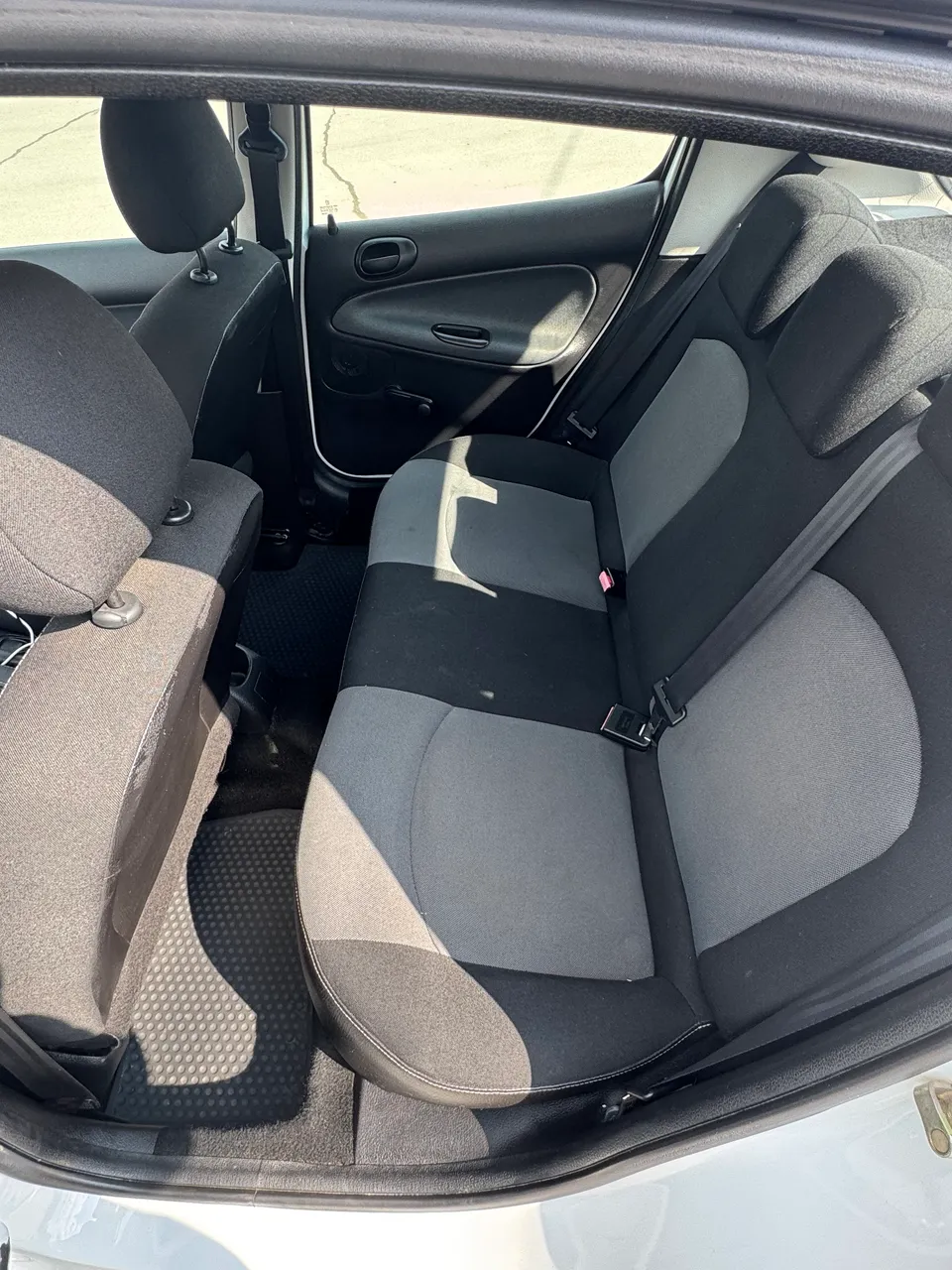 Peugeot 206 - фото 9