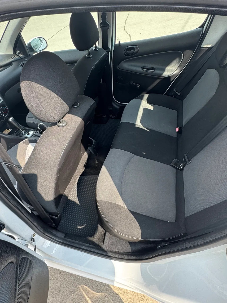 Peugeot 206 - фото 10