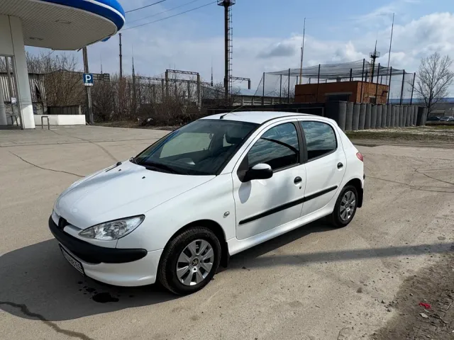 Peugeot 206 - фото 4