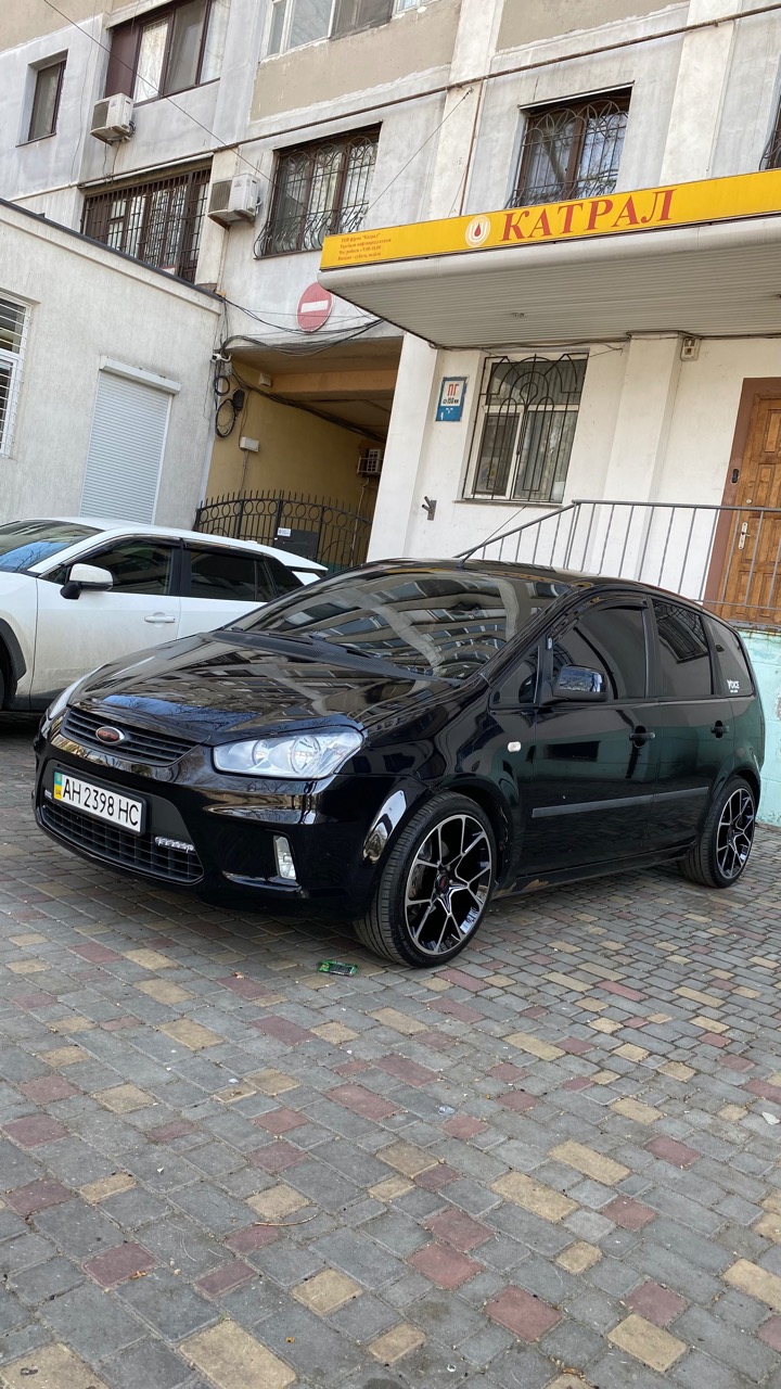 Ford C-MAX - фото 1