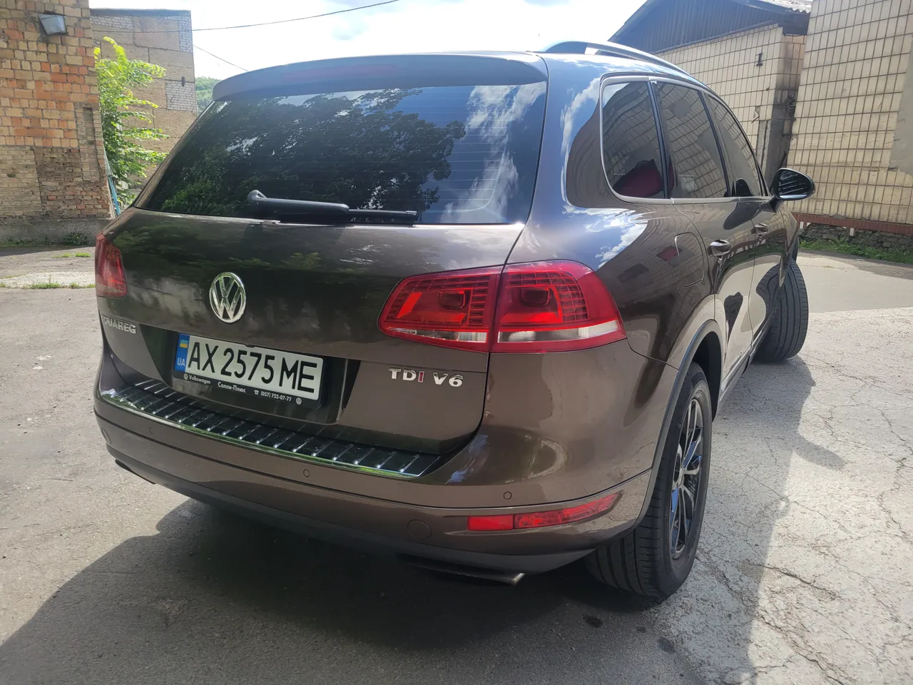 Volkswagen Touareg - фото 2