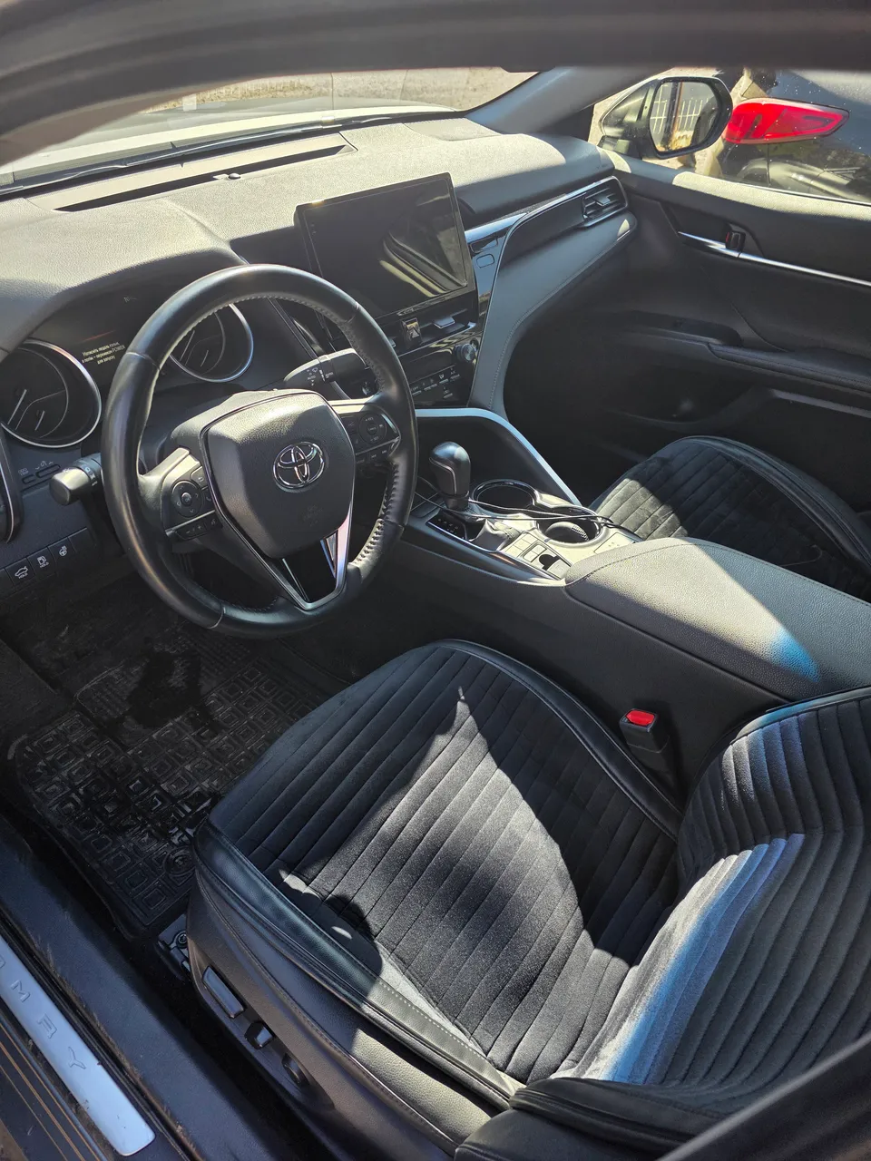 Toyota Camry - фото 2