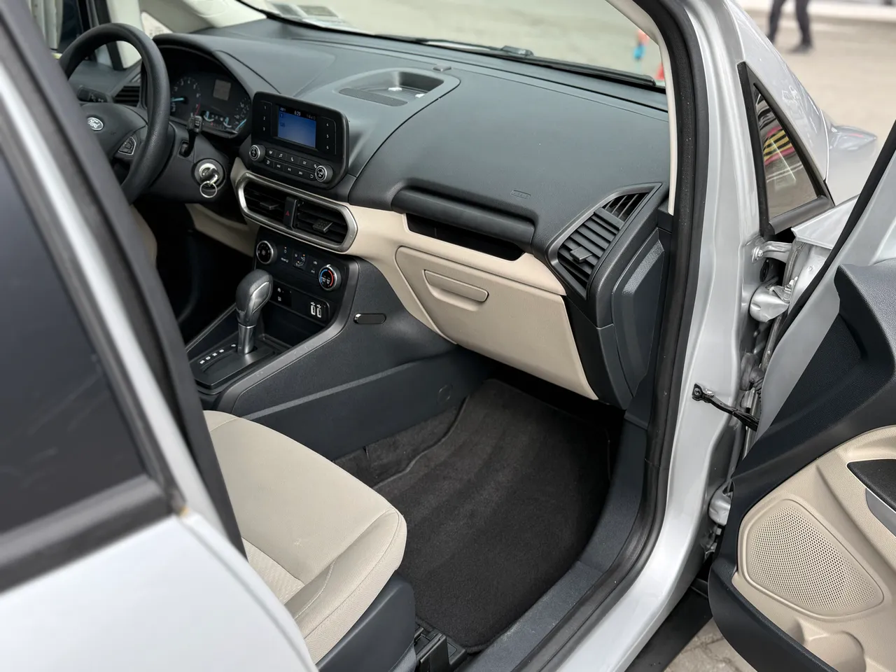 Ford EcoSport - фото 24