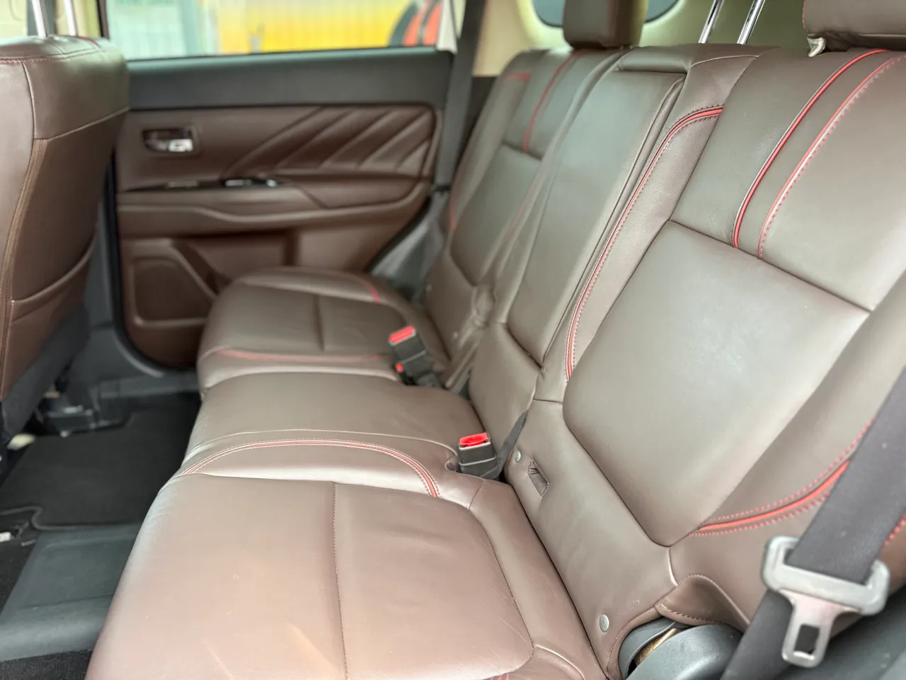 Mitsubishi Outlander - фото 10