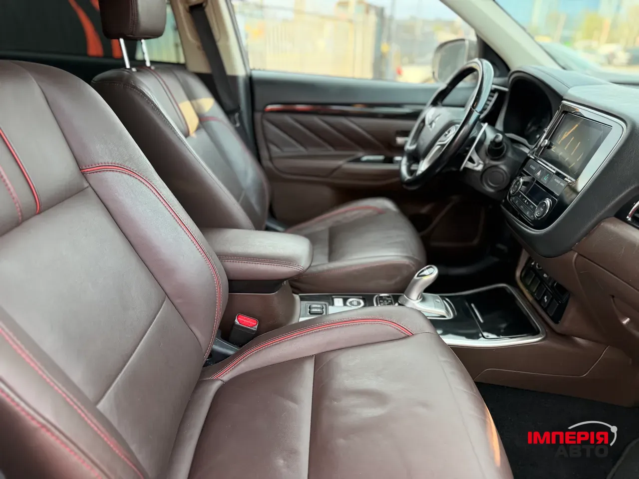 Mitsubishi Outlander - фото 7