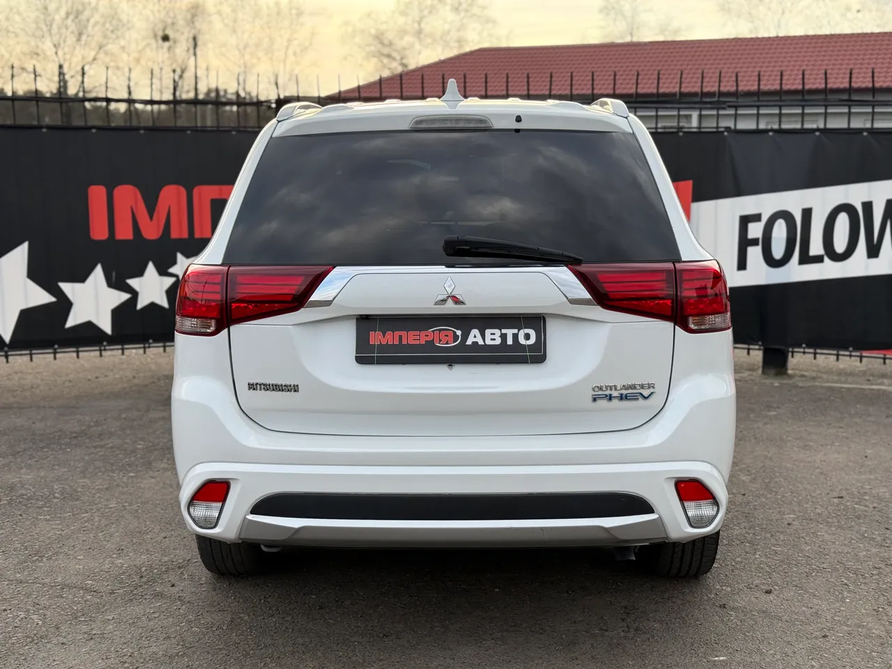 Mitsubishi Outlander - фото 4