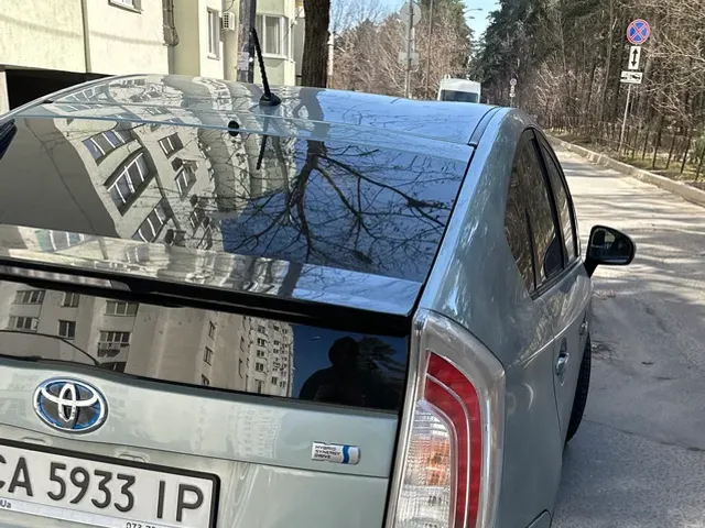 Toyota Prius - фото 3
