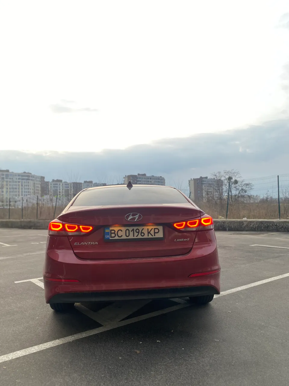 Hyundai Elantra - фото 3