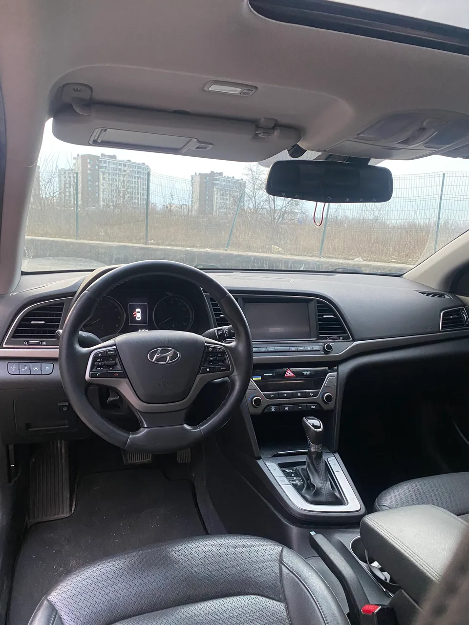 Hyundai Elantra - фото 6
