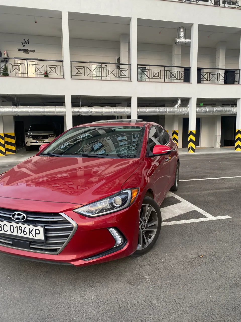 Hyundai Elantra - фото 2