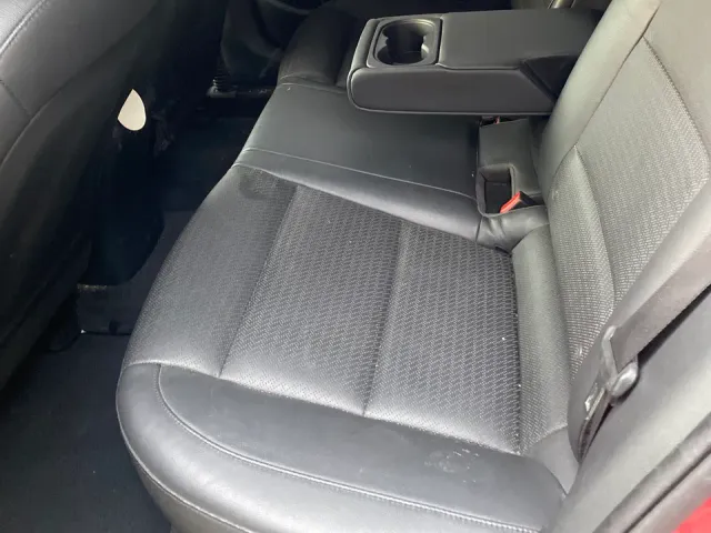 Hyundai Elantra - фото 4