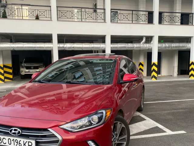 Hyundai Elantra - фото 2