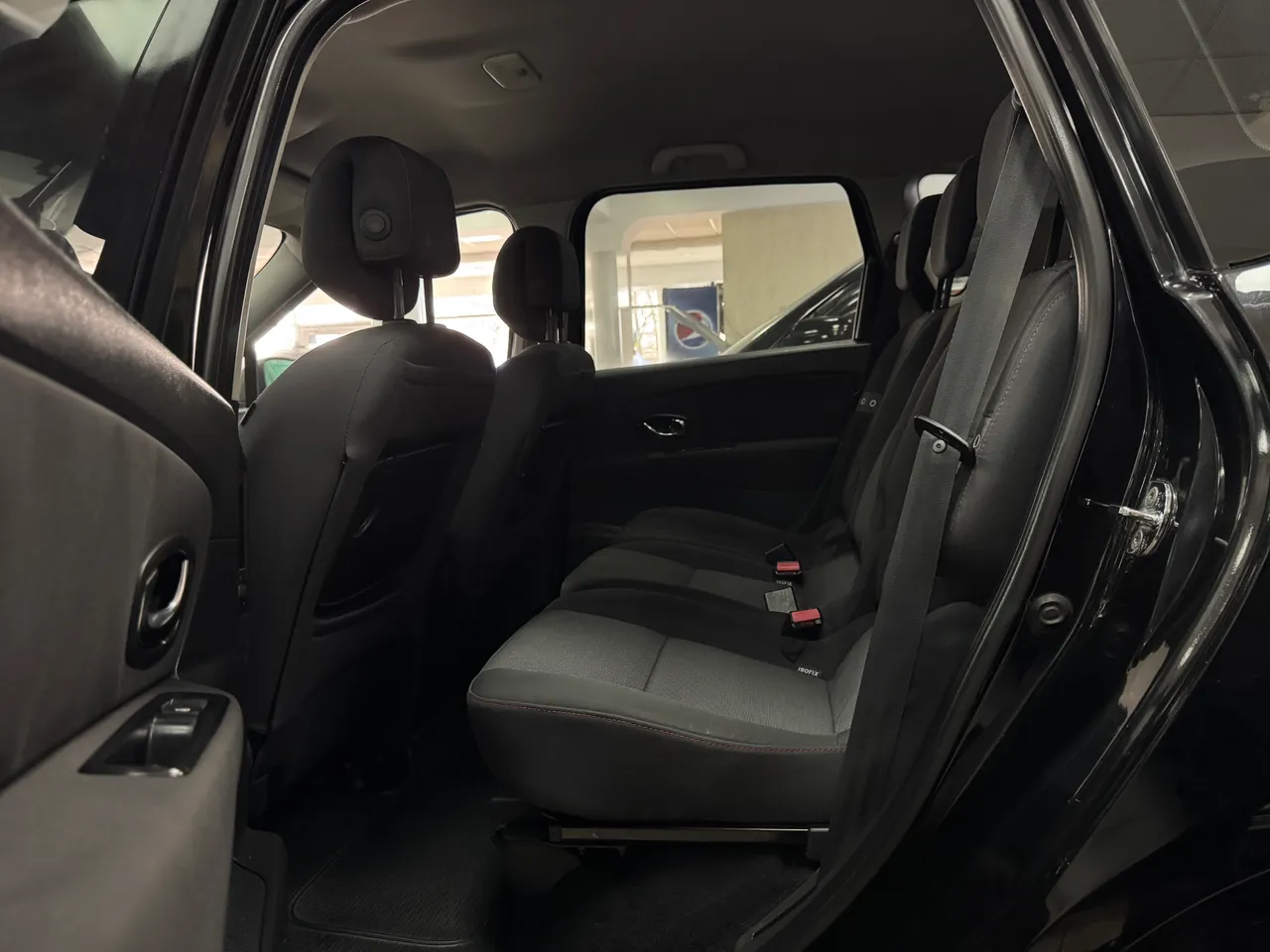 Renault Scenic - фото 7