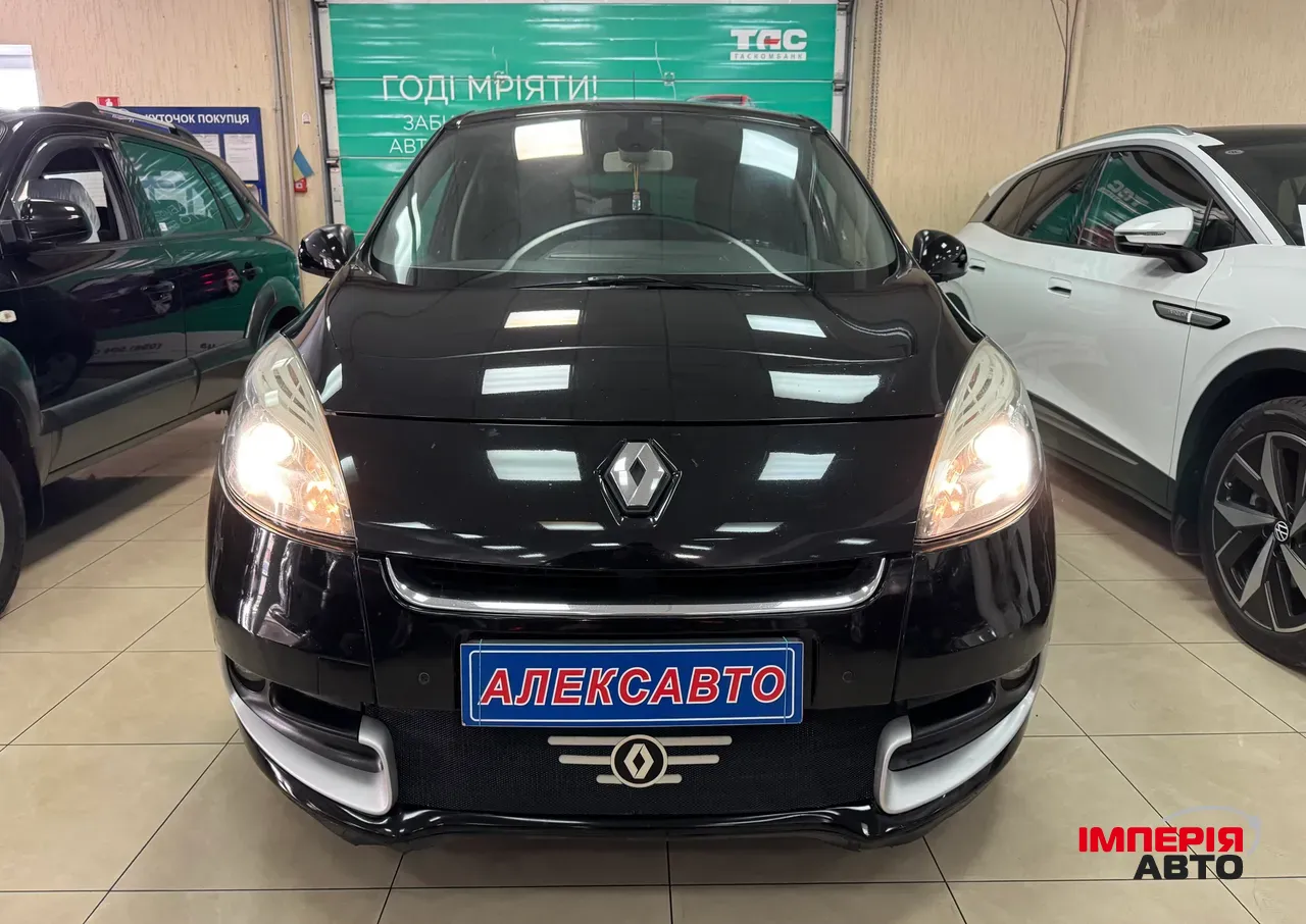 Renault Scenic - фото 6