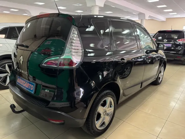 Renault Scenic - фото 4