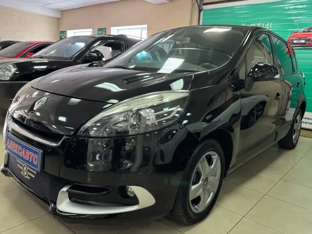 Renault Scenic - фото 1