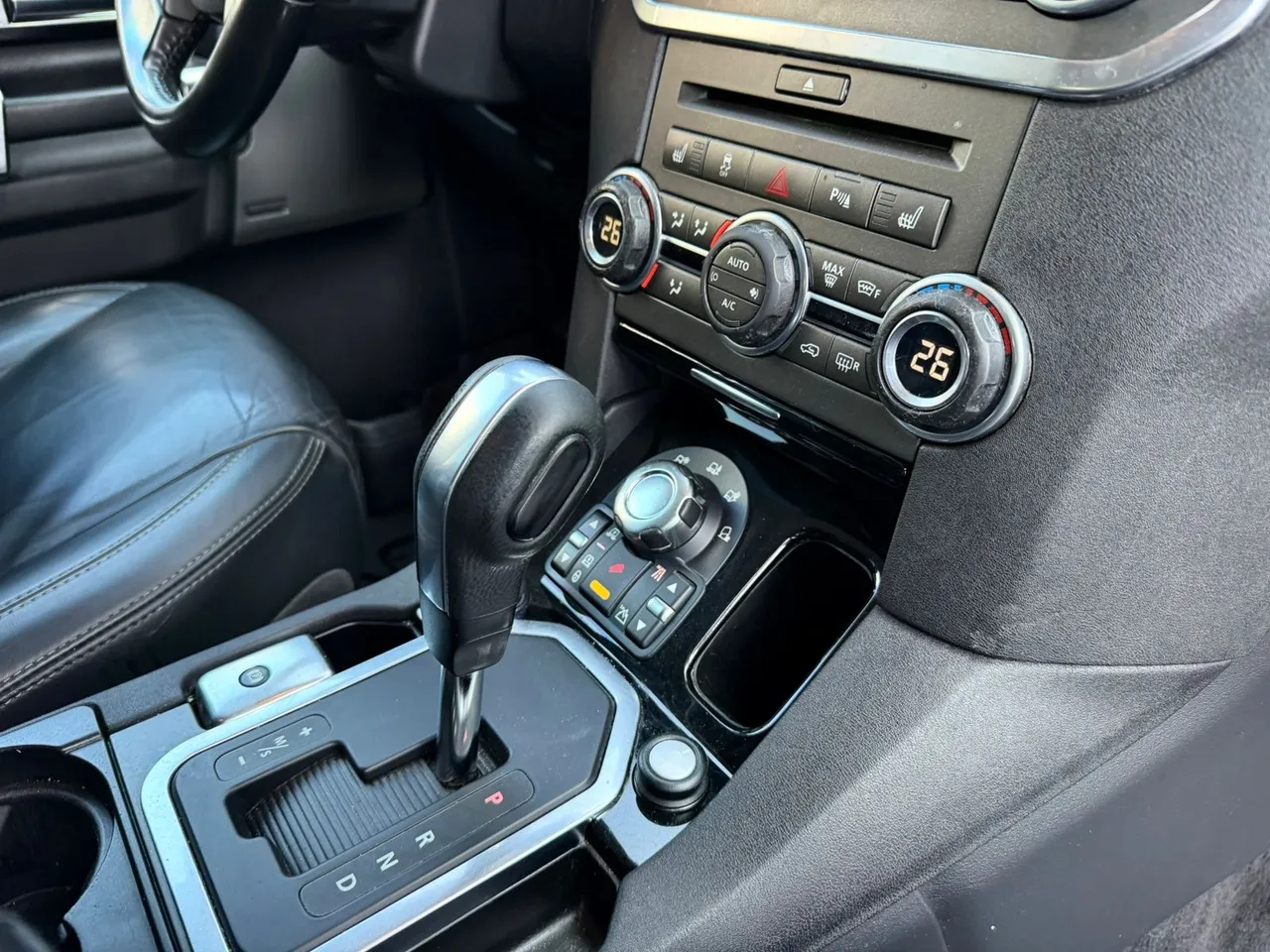 Land Rover Discovery - фото 24