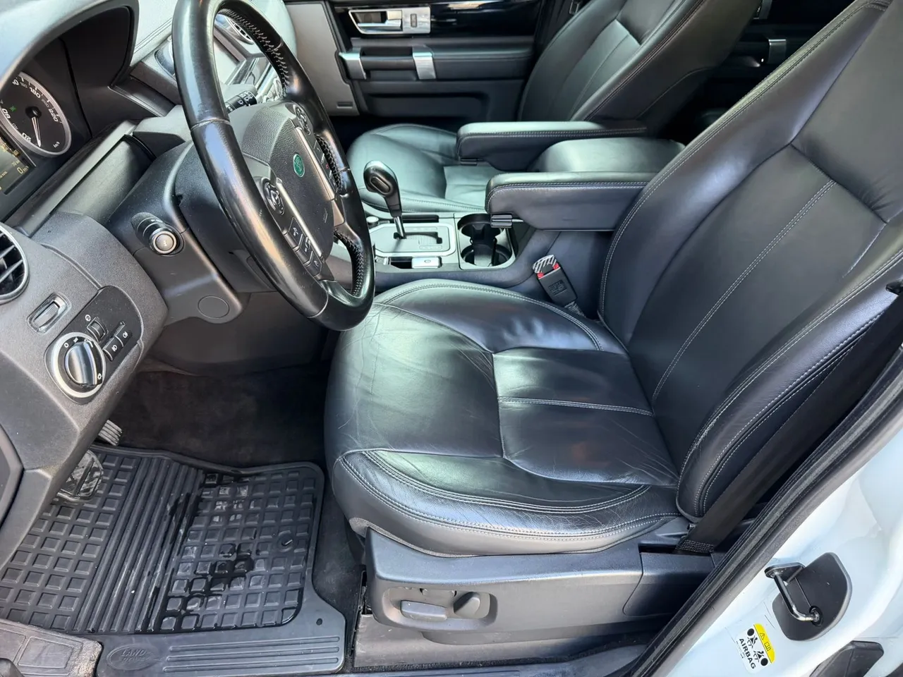 Land Rover Discovery - фото 32