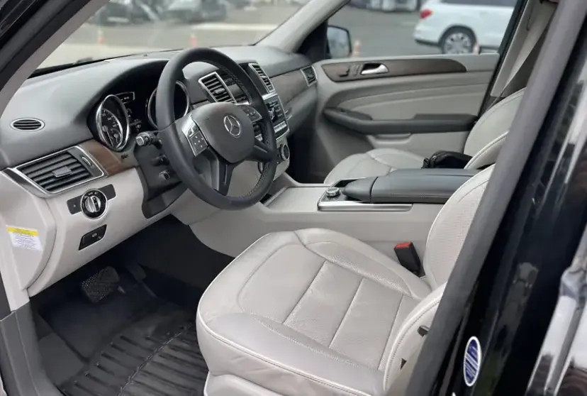 Mercedes-Benz M-Класс - фото 7