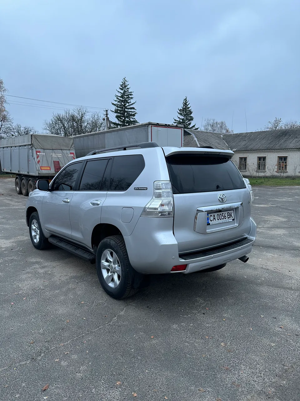 Toyota Land Cruiser Prado - фото 4