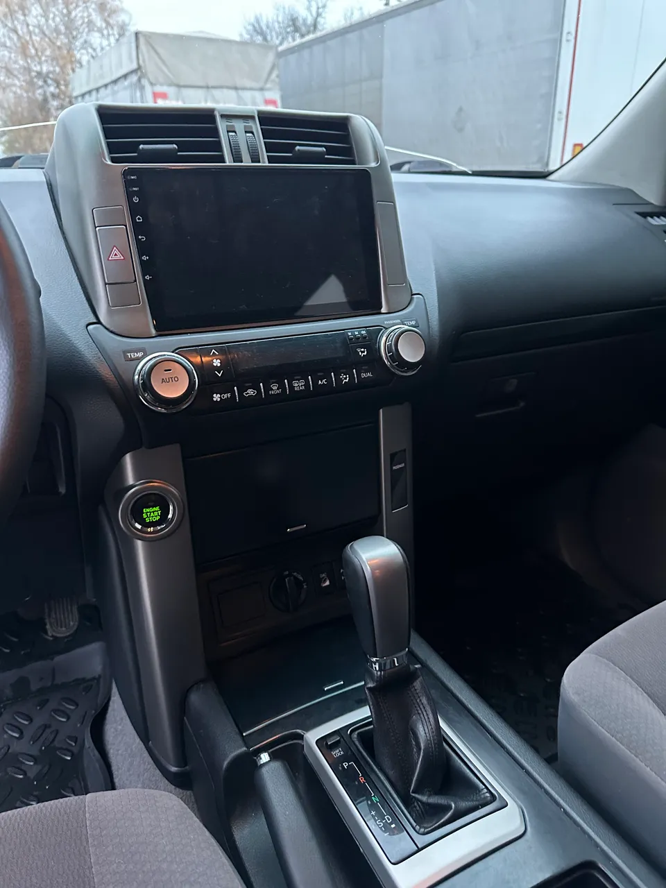 Toyota Land Cruiser Prado - фото 11