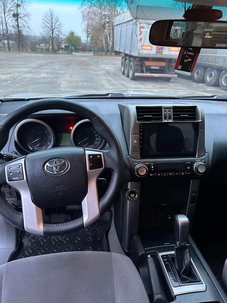 Toyota Land Cruiser Prado - фото 10