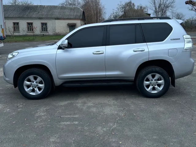 Toyota Land Cruiser Prado - фото 3
