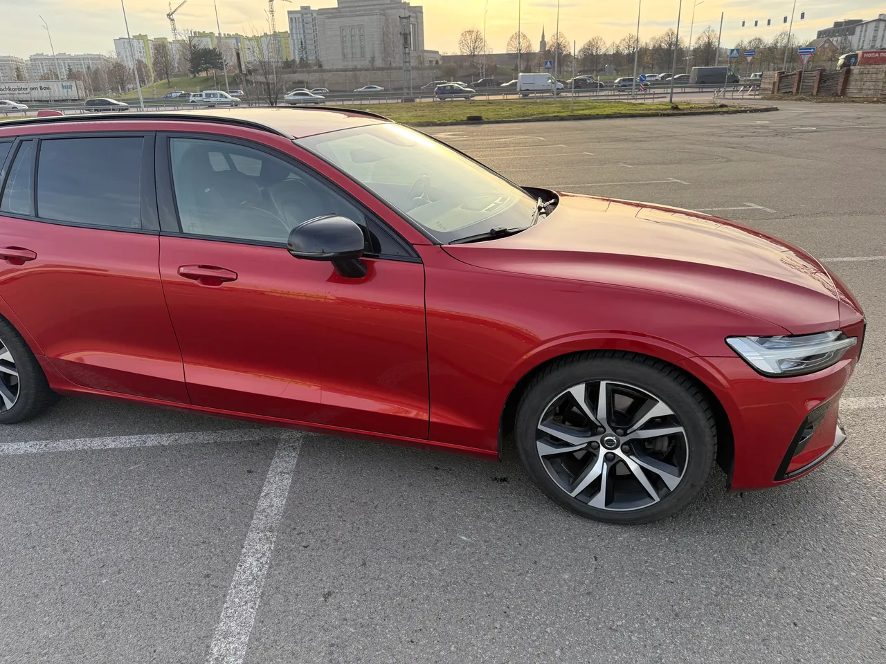 Volvo V60 - фото 11