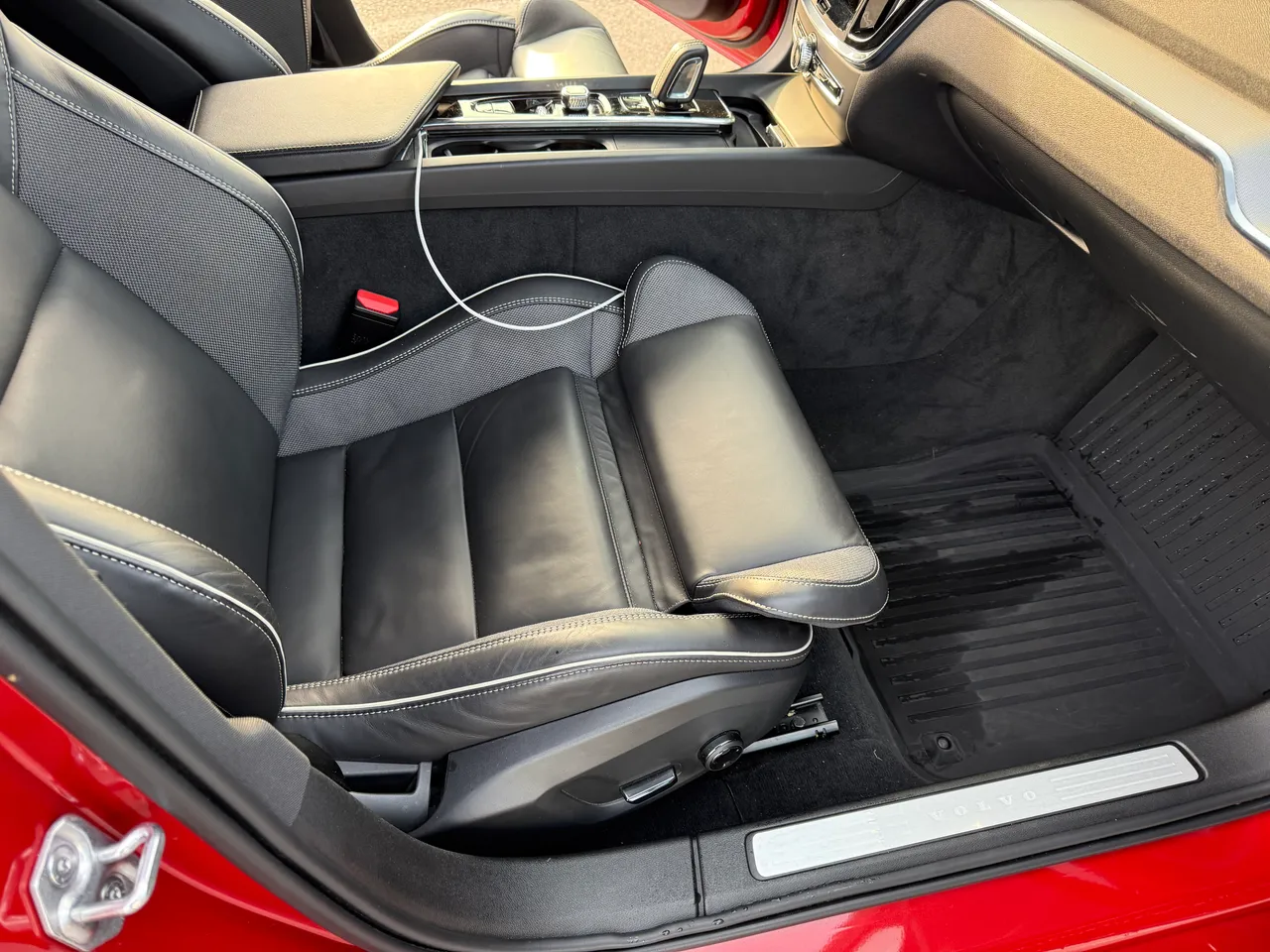 Volvo V60 - фото 27