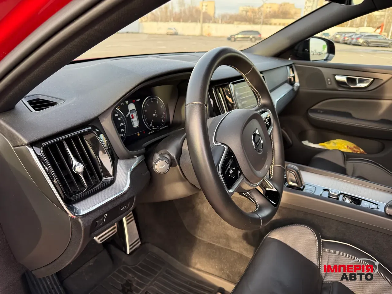 Volvo V60 - фото 34