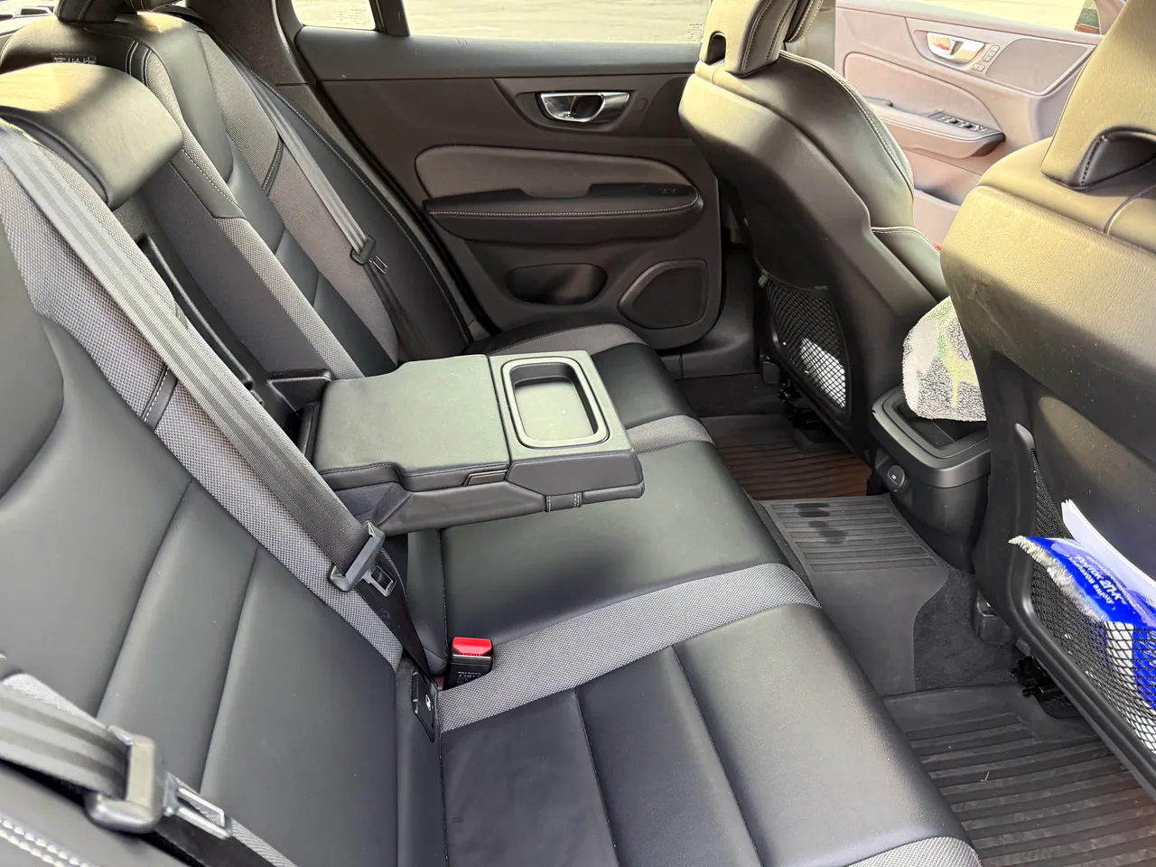 Volvo V60 - фото 24