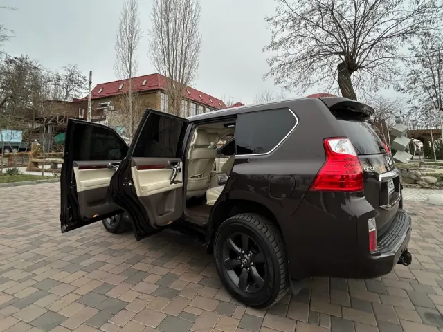 Lexus GX - фото 3