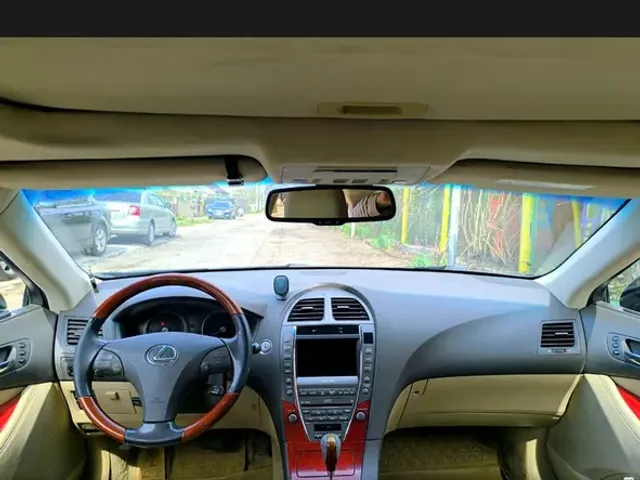 Lexus ES - фото 4