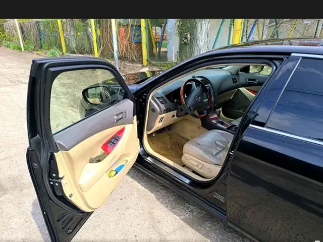 Lexus ES - фото 2