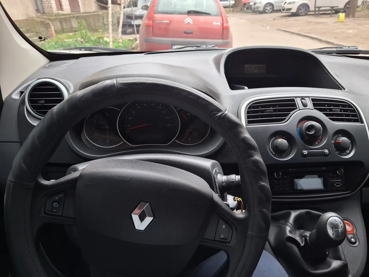 Renault Kangoo - фото 9