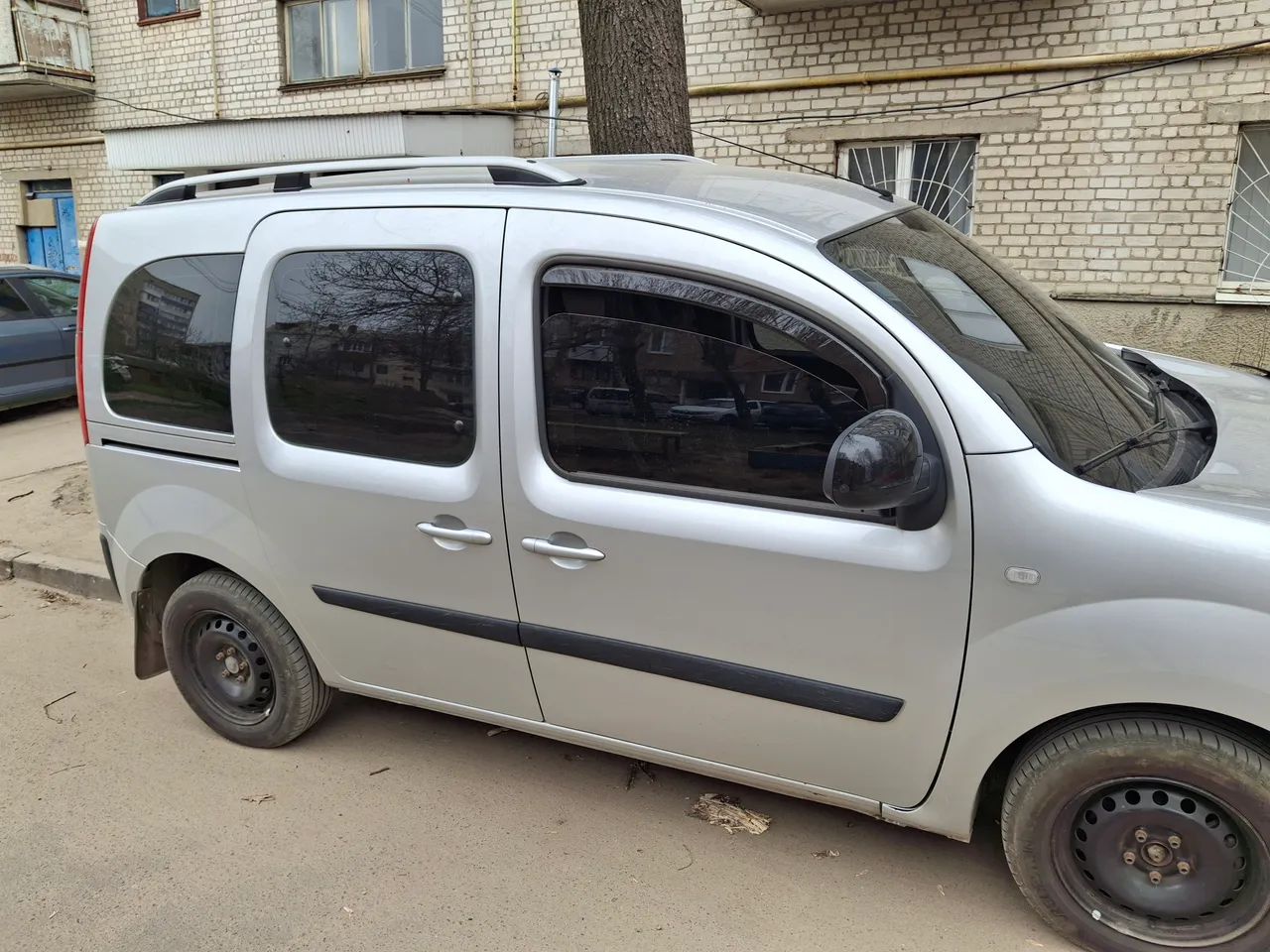 Renault Kangoo - фото 4