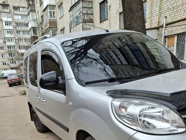 Renault Kangoo - фото 3