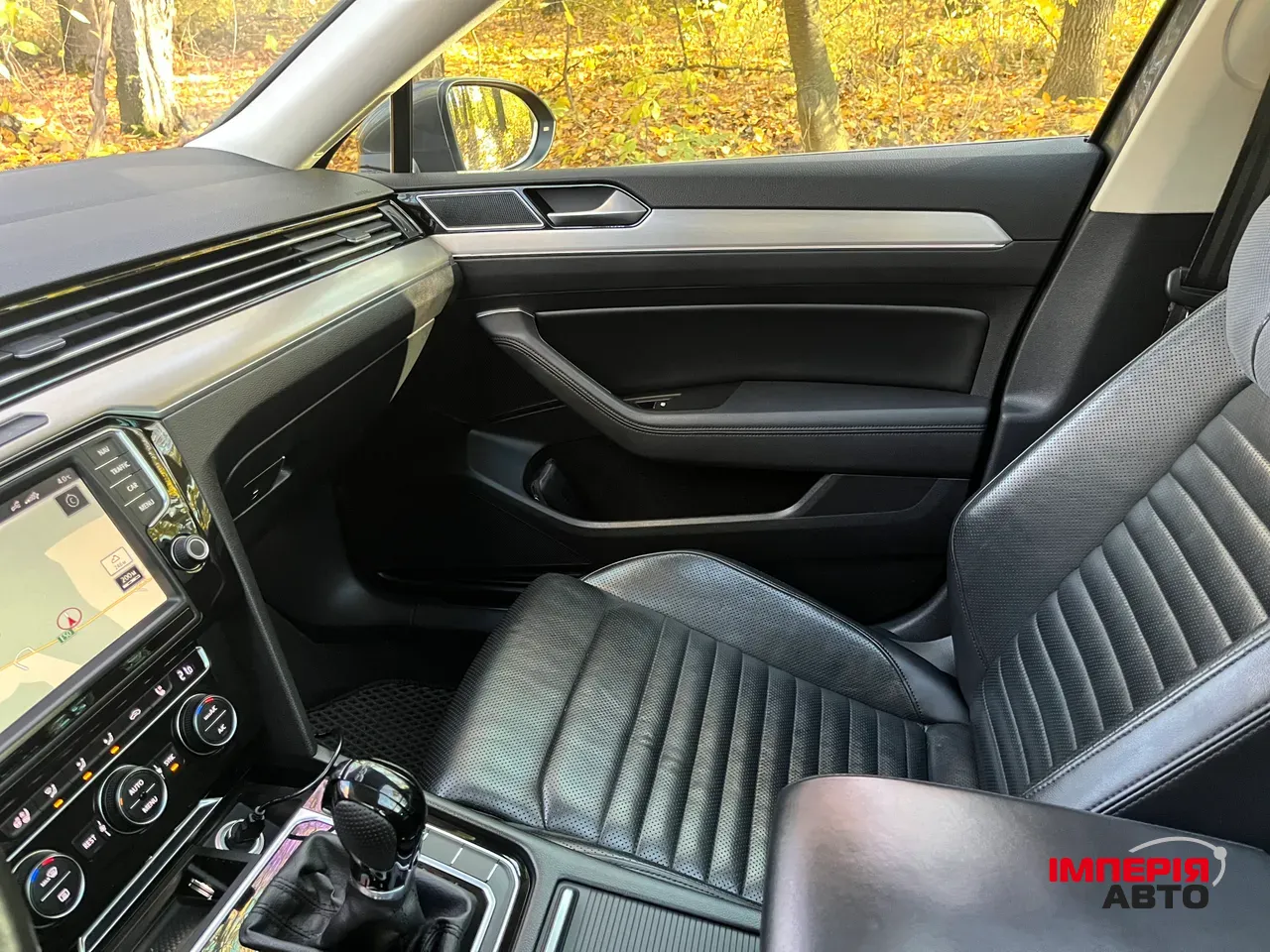 Volkswagen Passat - фото 16