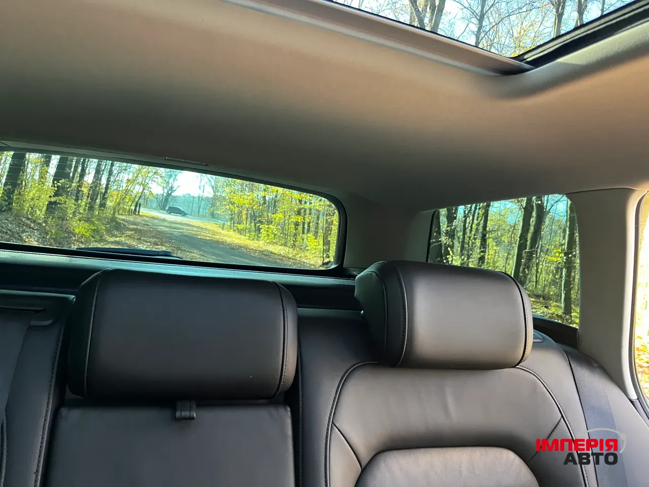 Volkswagen Passat - фото 12