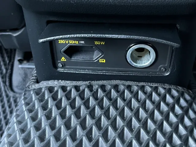 Volkswagen Passat - фото 4