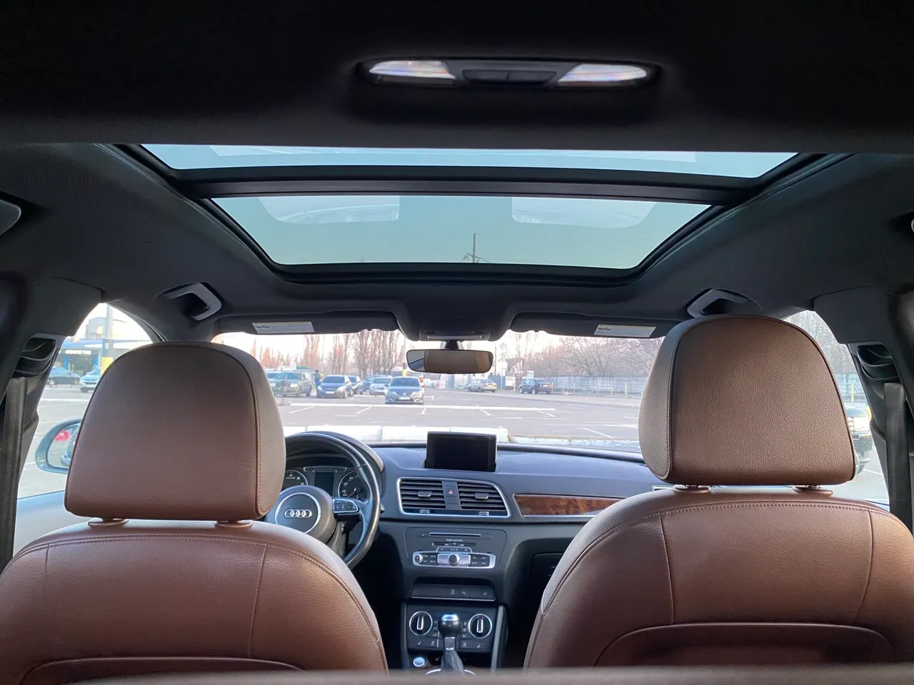 Audi Q3 - фото 22