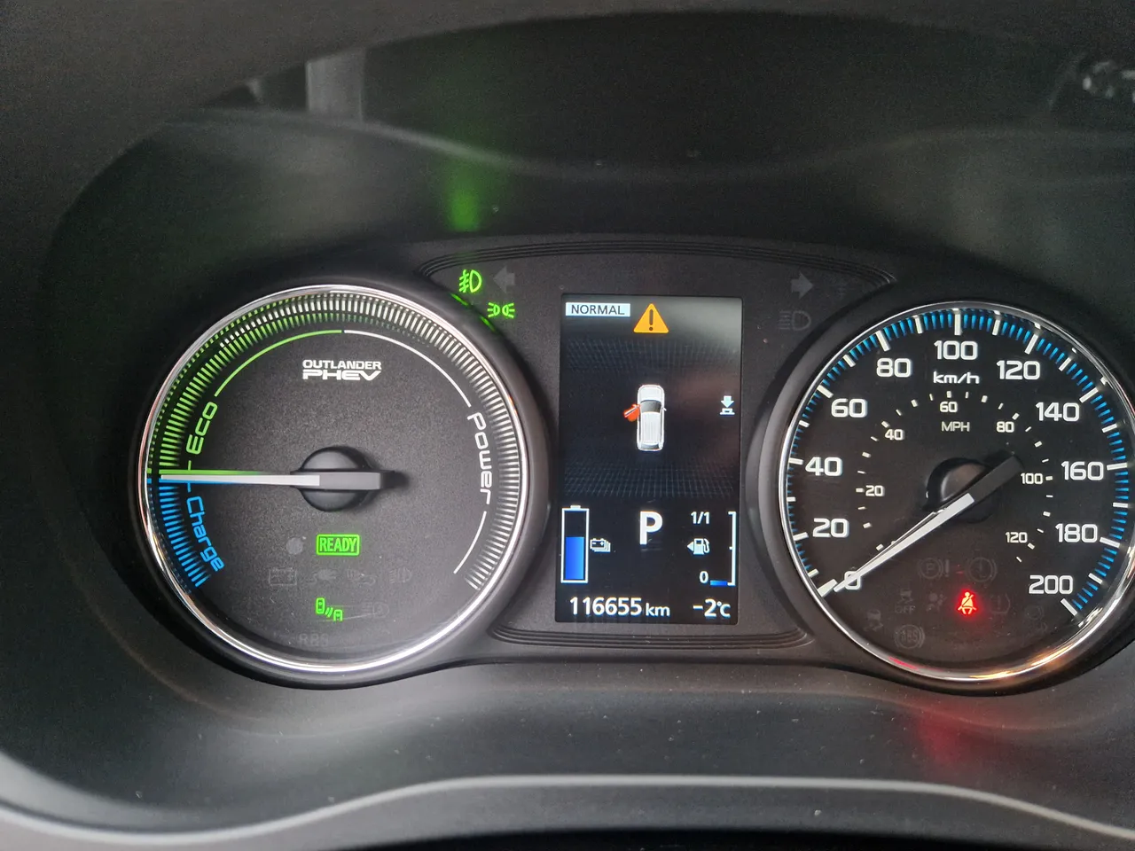 Mitsubishi Outlander - фото 21