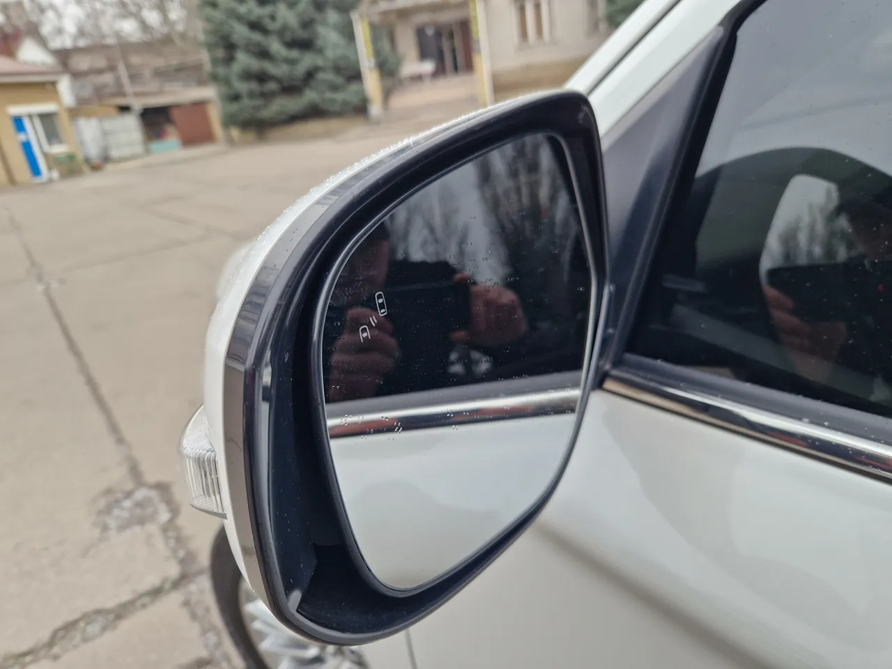 Mitsubishi Outlander - фото 14