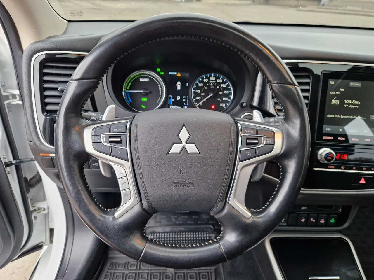 Mitsubishi Outlander - фото 19