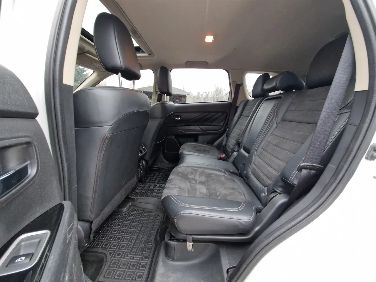 Mitsubishi Outlander - фото 29