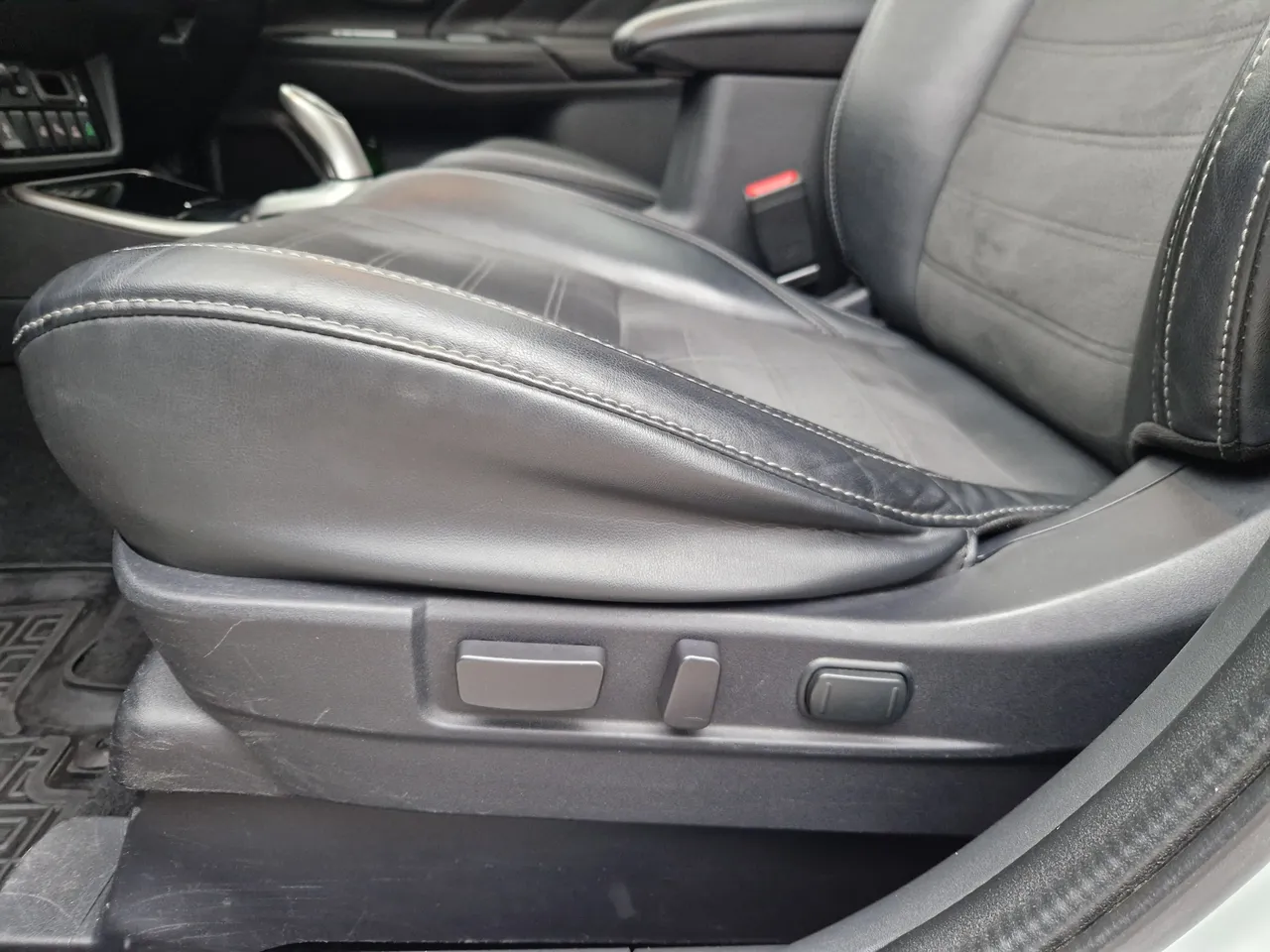 Mitsubishi Outlander - фото 18